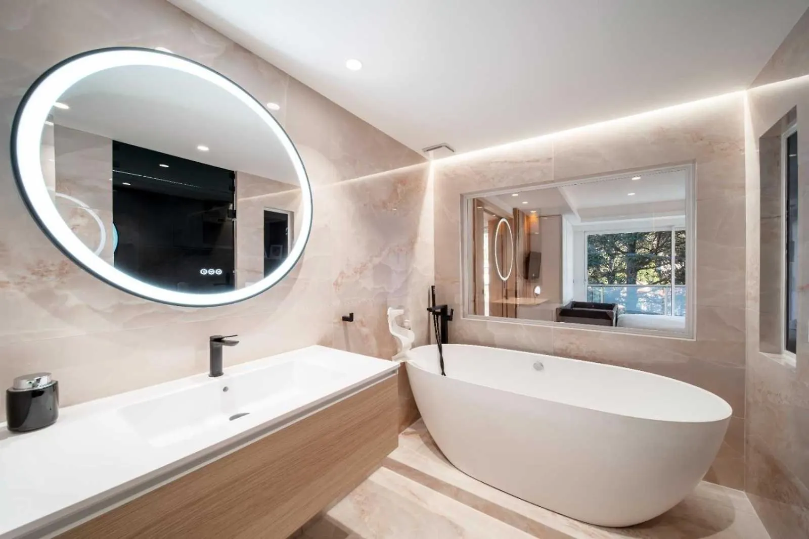 Sumptuous Terrace Apartment - Cannes - Sea View France