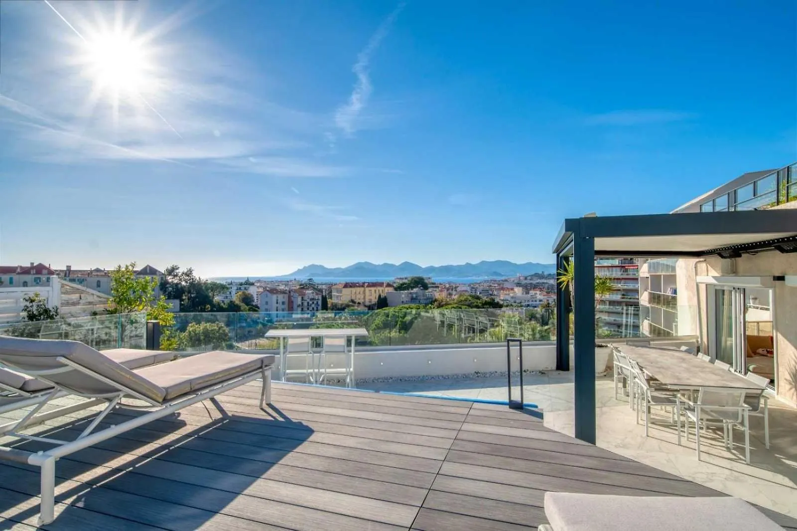 Sumptuous Terrace Apartment - Cannes - Sea View France